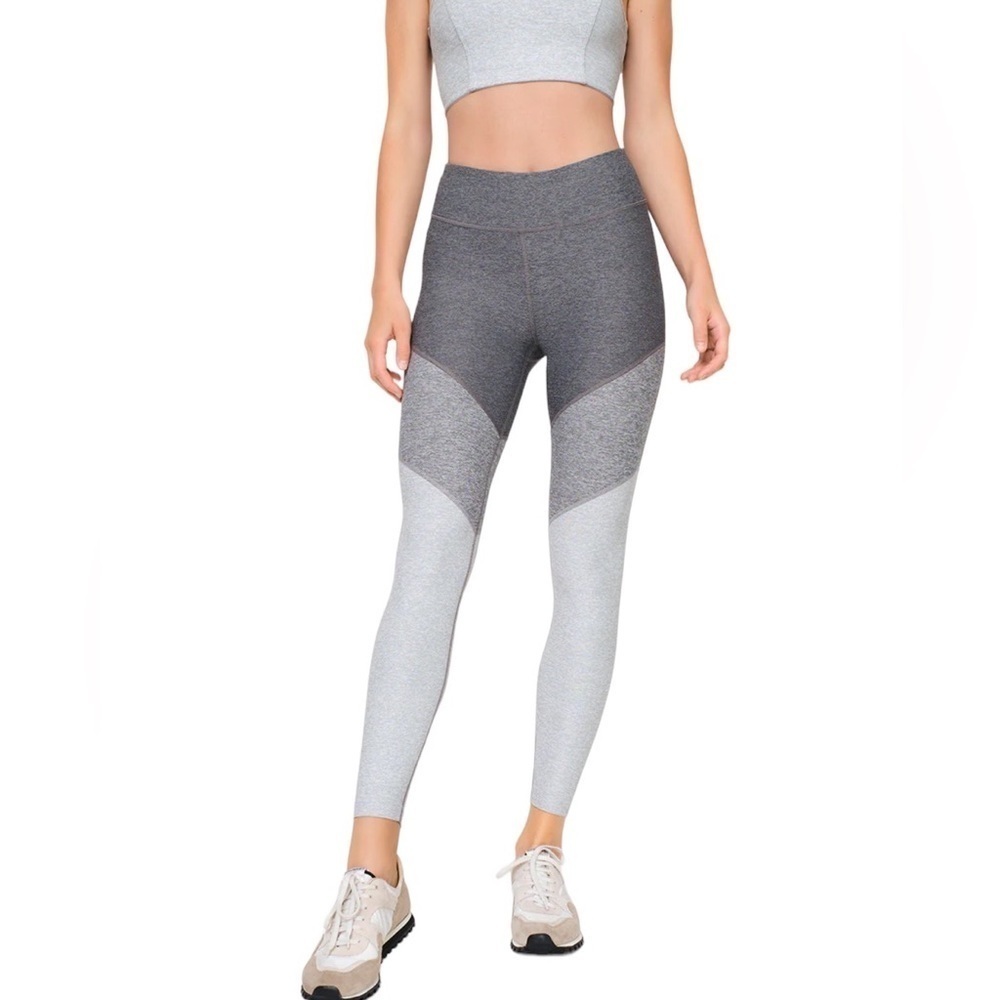 Outdoor Voices  Springs Leggings, 7/8 Length Color Block Gray Compress leggings